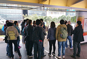 Guided Visit to Avenues and Lanes in Central and Sheung Wan (11/3/2017)